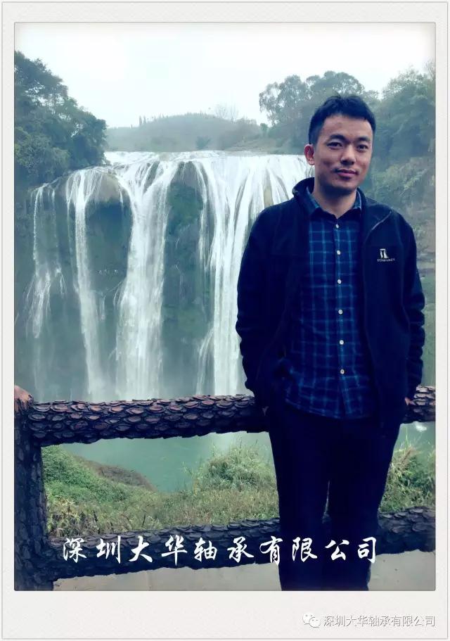 來一張浦經理的特寫,有沒有長得很像李彥宏? 來一張浦經理的特寫,有沒有長得很像李彥宏?